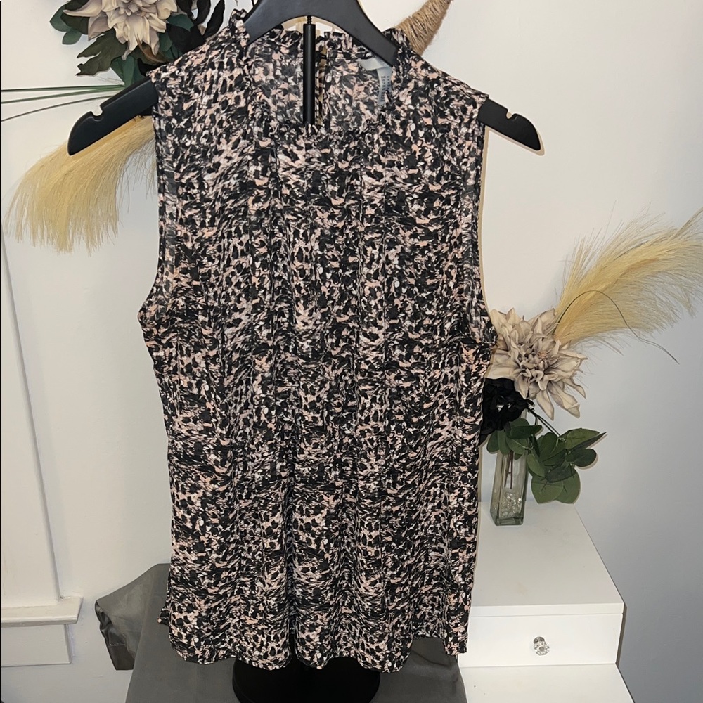 H&M Sleeveless Printed Tank Top in Black & Blush